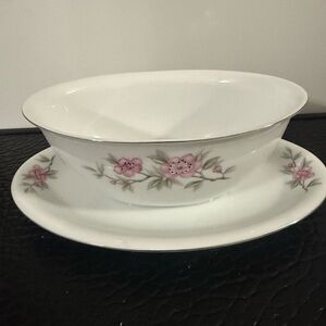 Elegant Floral Dynasty Gravy Boat & Underplate Set Fine China
Blossom time.